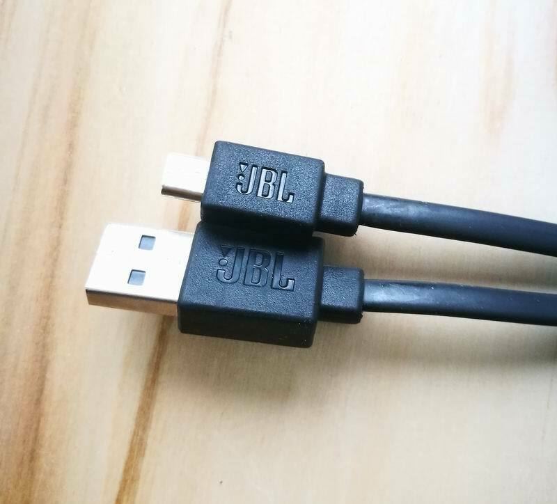 JBL USB adaptor and charging cable for Flip 2/3/4, Charge 2/3, Pulse 3