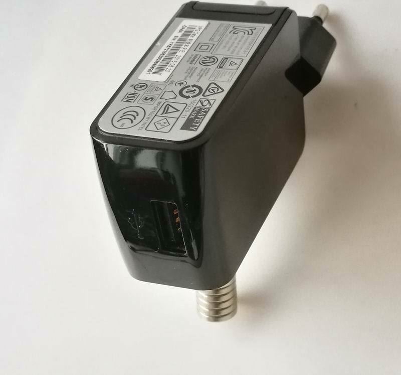 Imported EU Plug AC 100-240V to DC 5V 2A Power Supply Charger